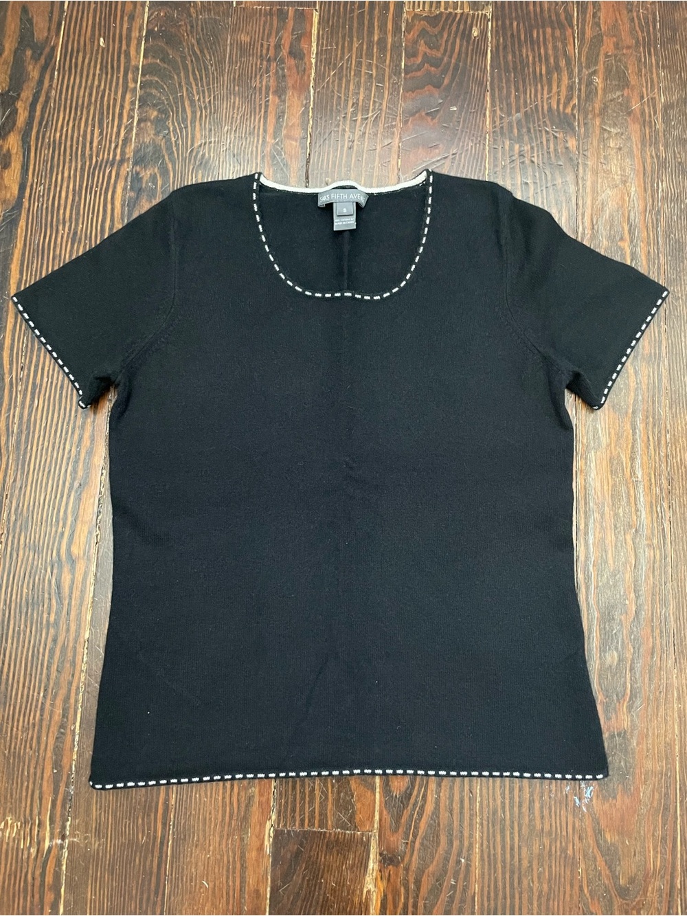 Saks Fifth Avenue 100% Cashmere Black White Piping Short Sleeve Tee Size Small